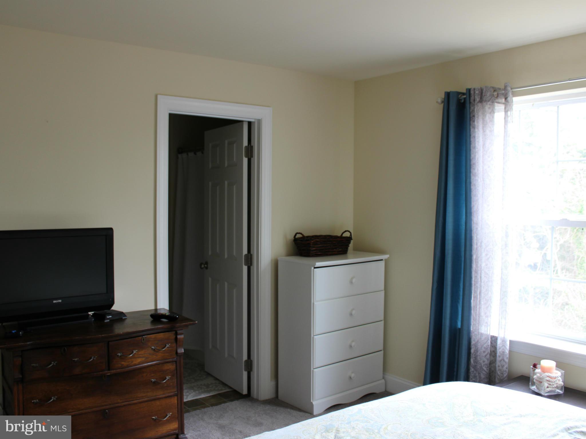 PINERIDGE - Residential Lease