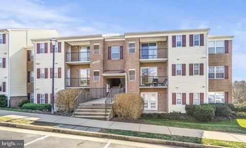 Condo For Rent - 14807 Rydell Road #204<br/> CENTREVILLE, VA 20121