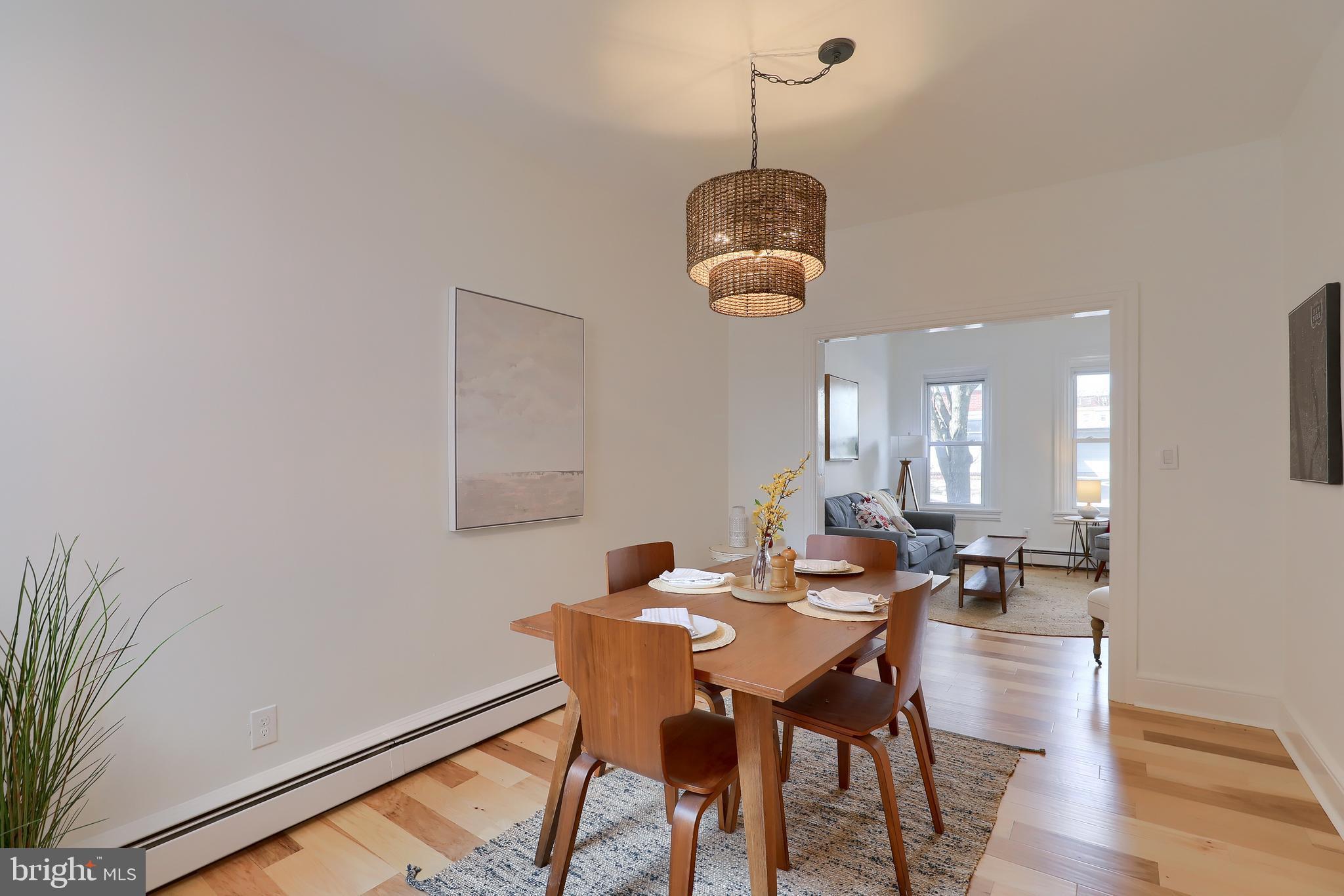 CHESTNUT HILL - Residential