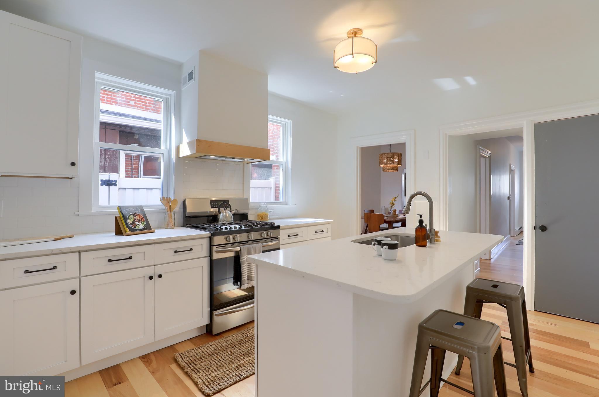 CHESTNUT HILL - Residential