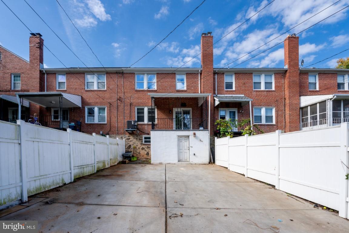 BRIARWOOD - Residential Lease