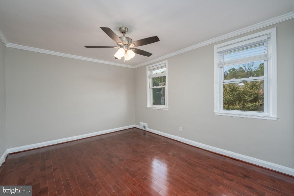 BRIARWOOD - Residential Lease