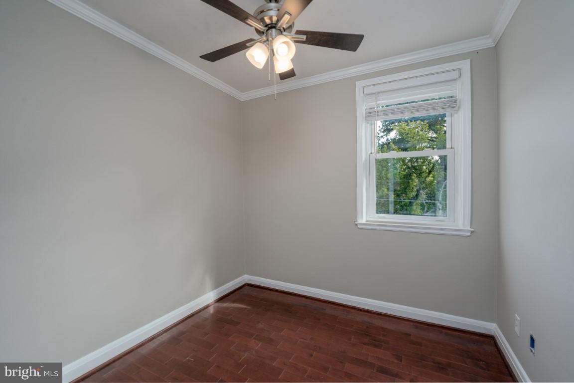 BRIARWOOD - Residential Lease