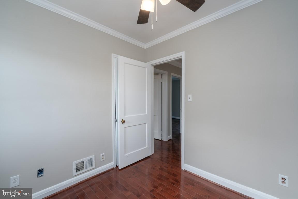 BRIARWOOD - Residential Lease