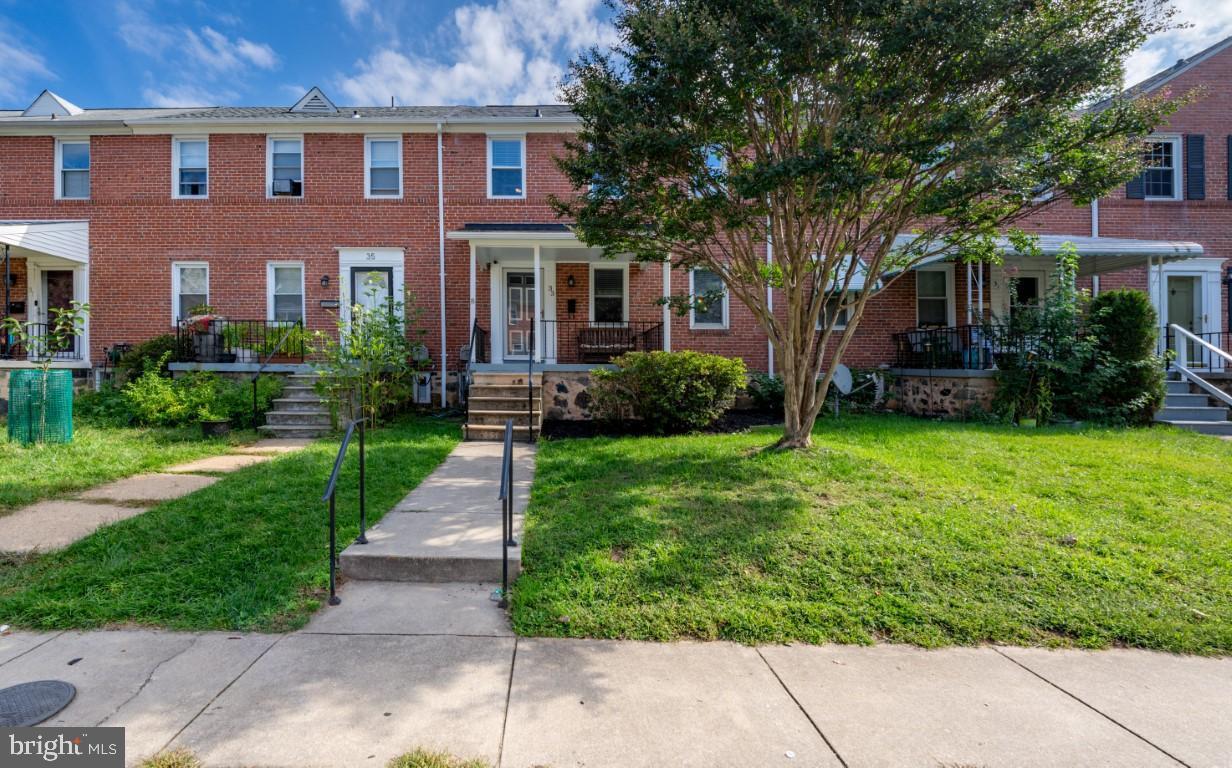 BRIARWOOD - Residential Lease