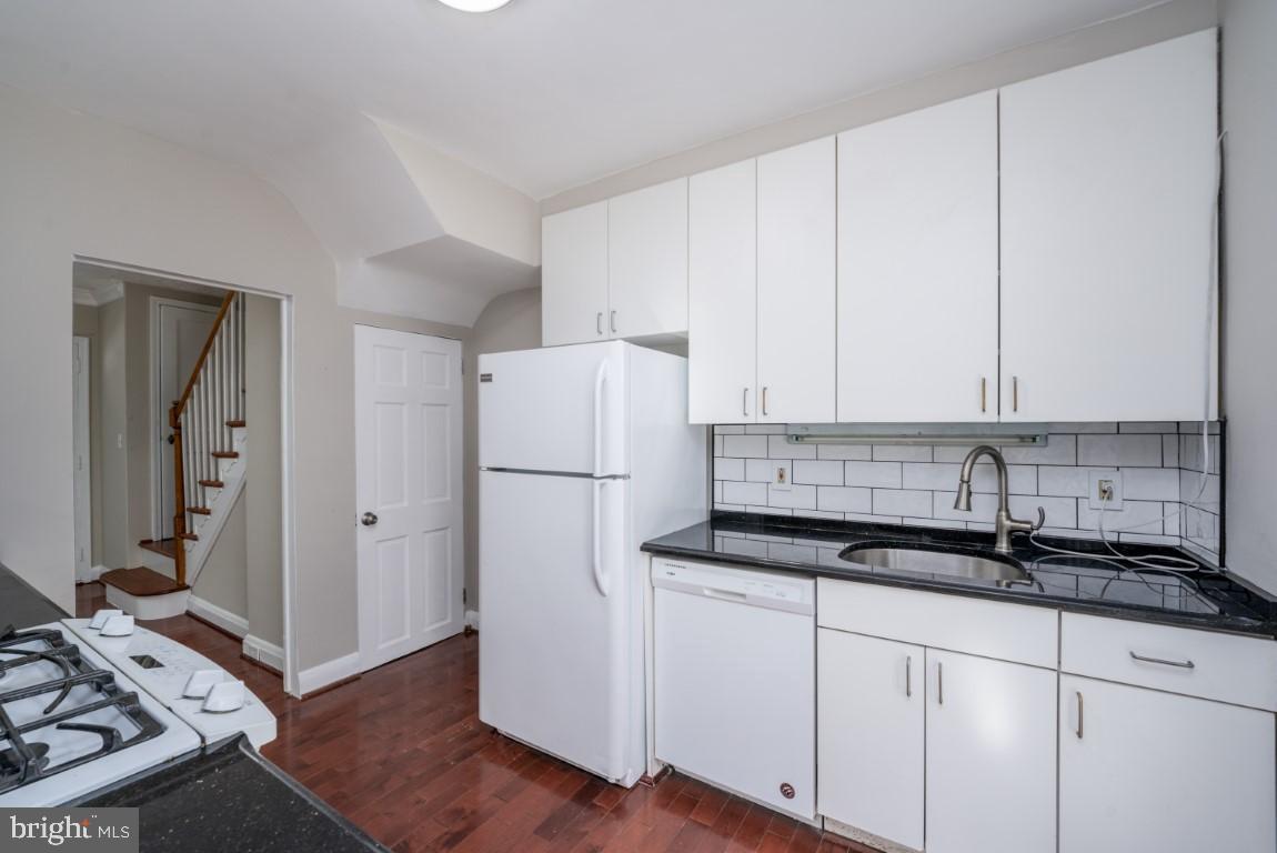 BRIARWOOD - Residential Lease