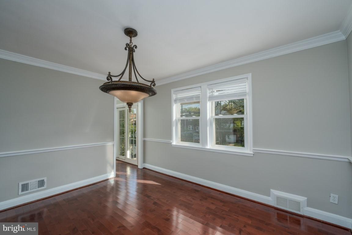 BRIARWOOD - Residential Lease