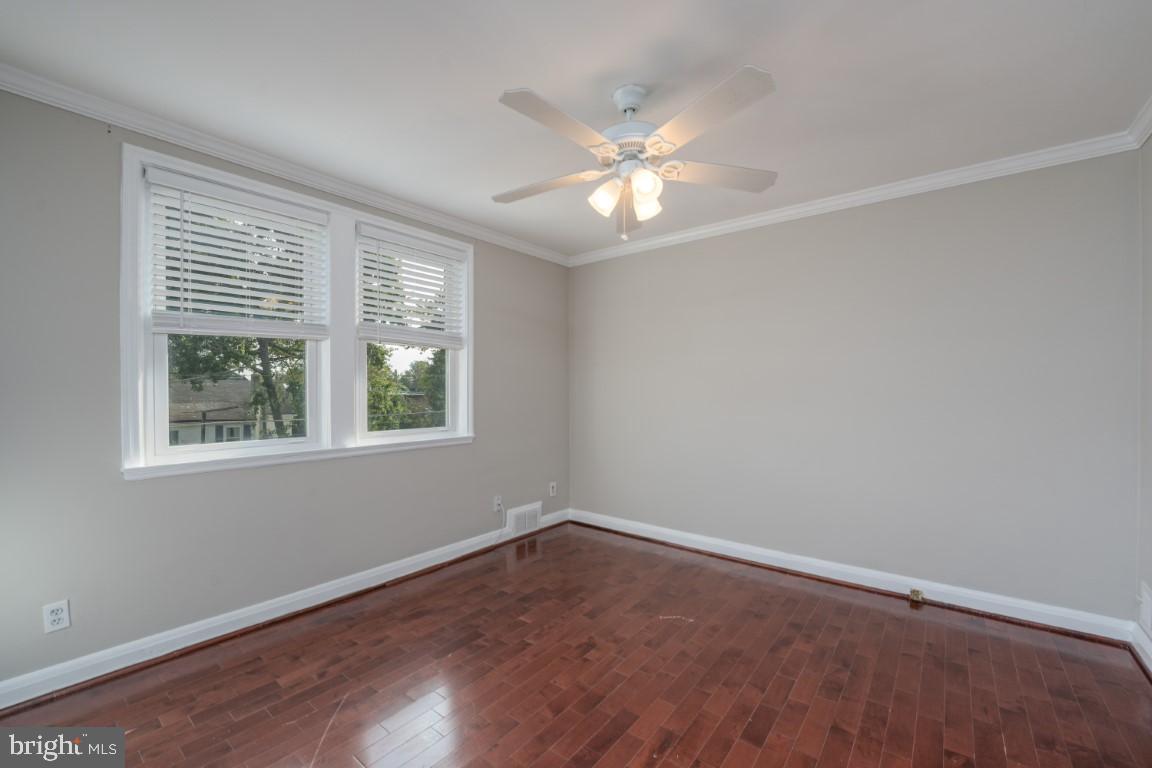 BRIARWOOD - Residential Lease