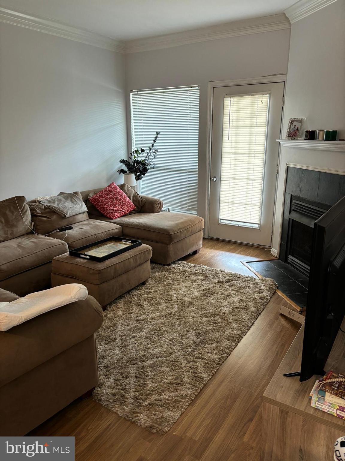 EXCHANGE AT VAN DORN - Residential Lease