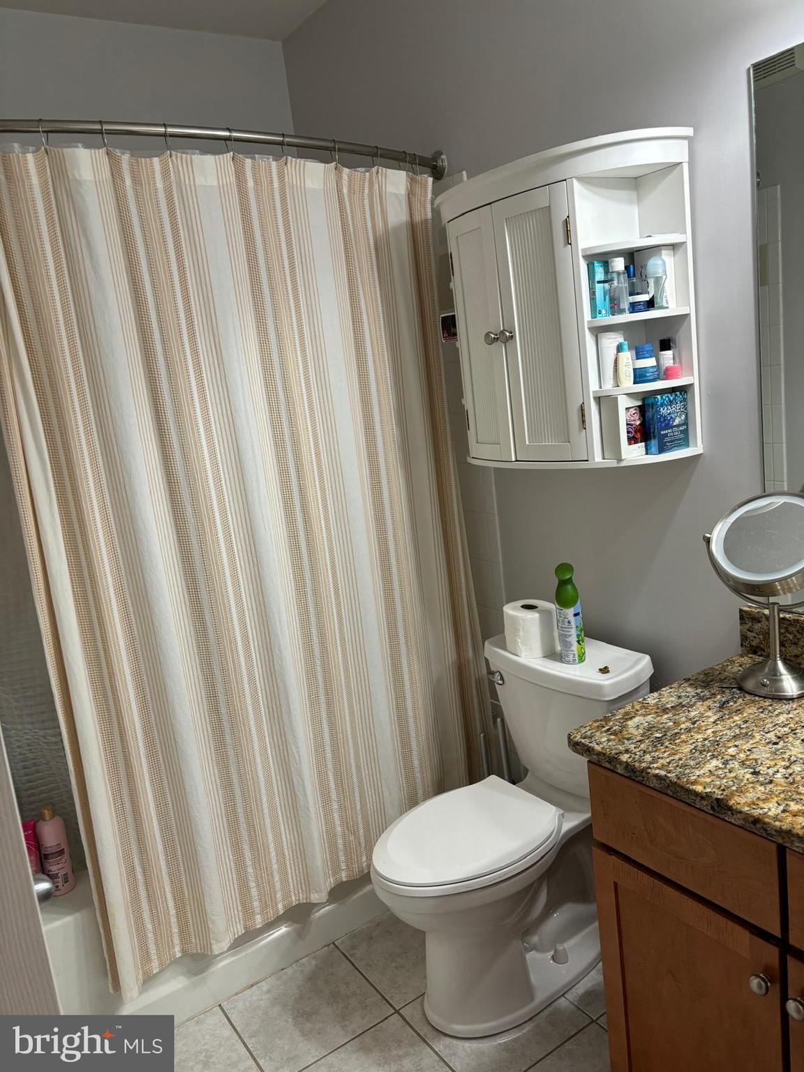 EXCHANGE AT VAN DORN - Residential Lease