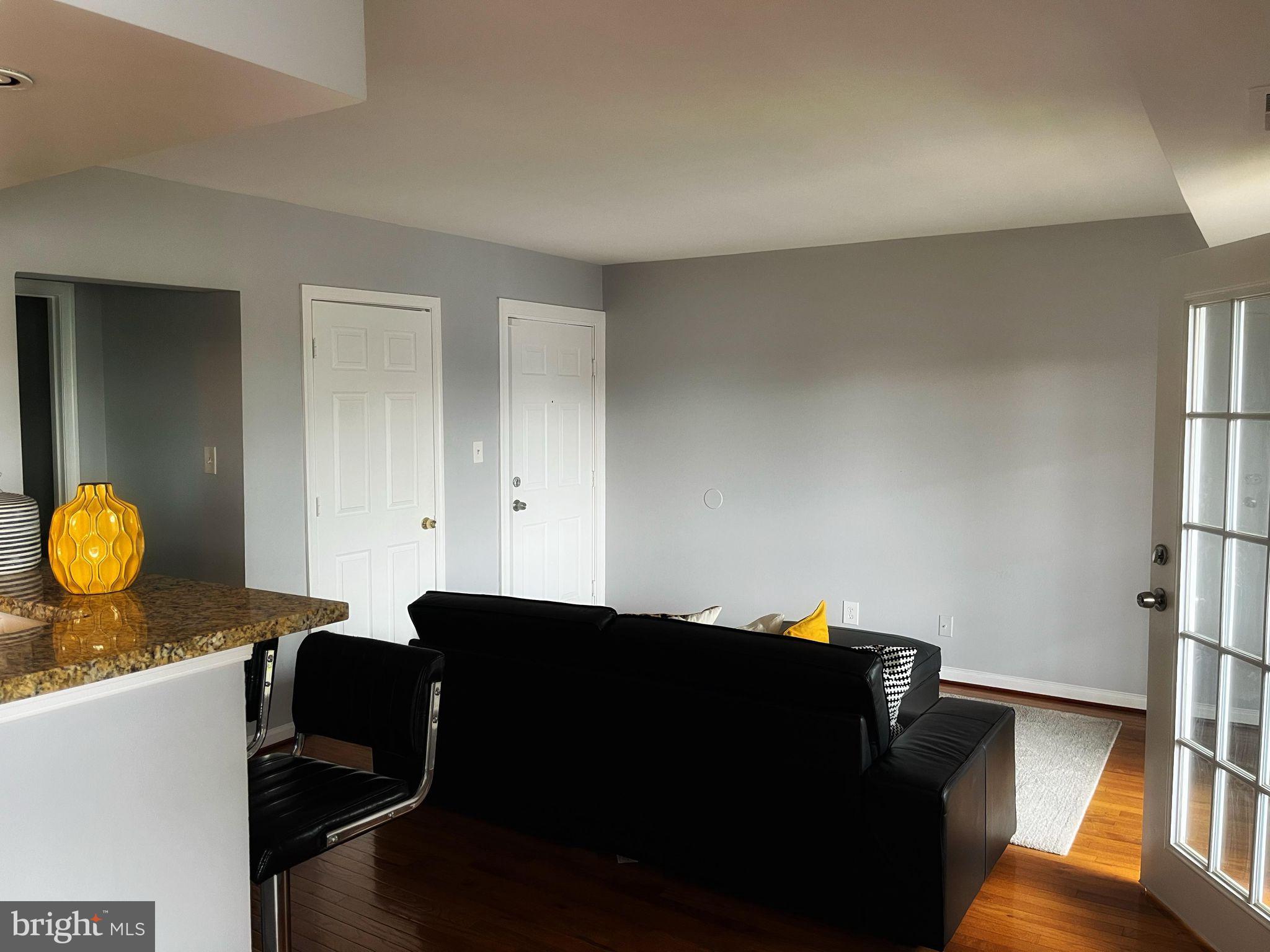 MARKHAM VIEW CONDOMINIUMS - Residential