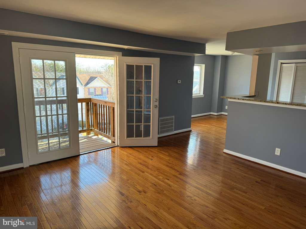 MARKHAM VIEW CONDOMINIUMS - Residential