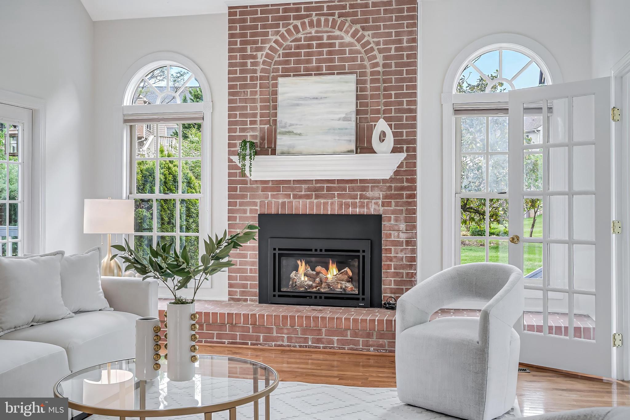 HAMPTON CHASE - Residential