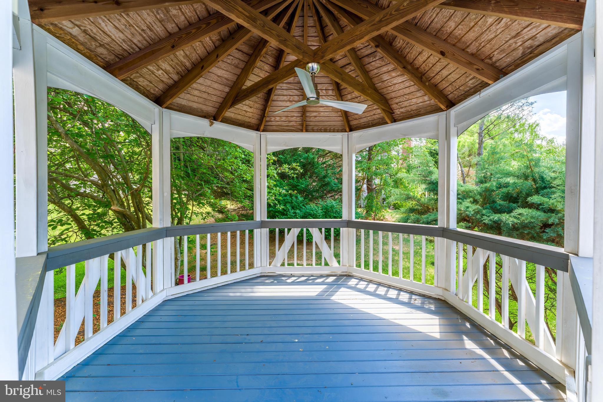 HAMPTON CHASE - Residential