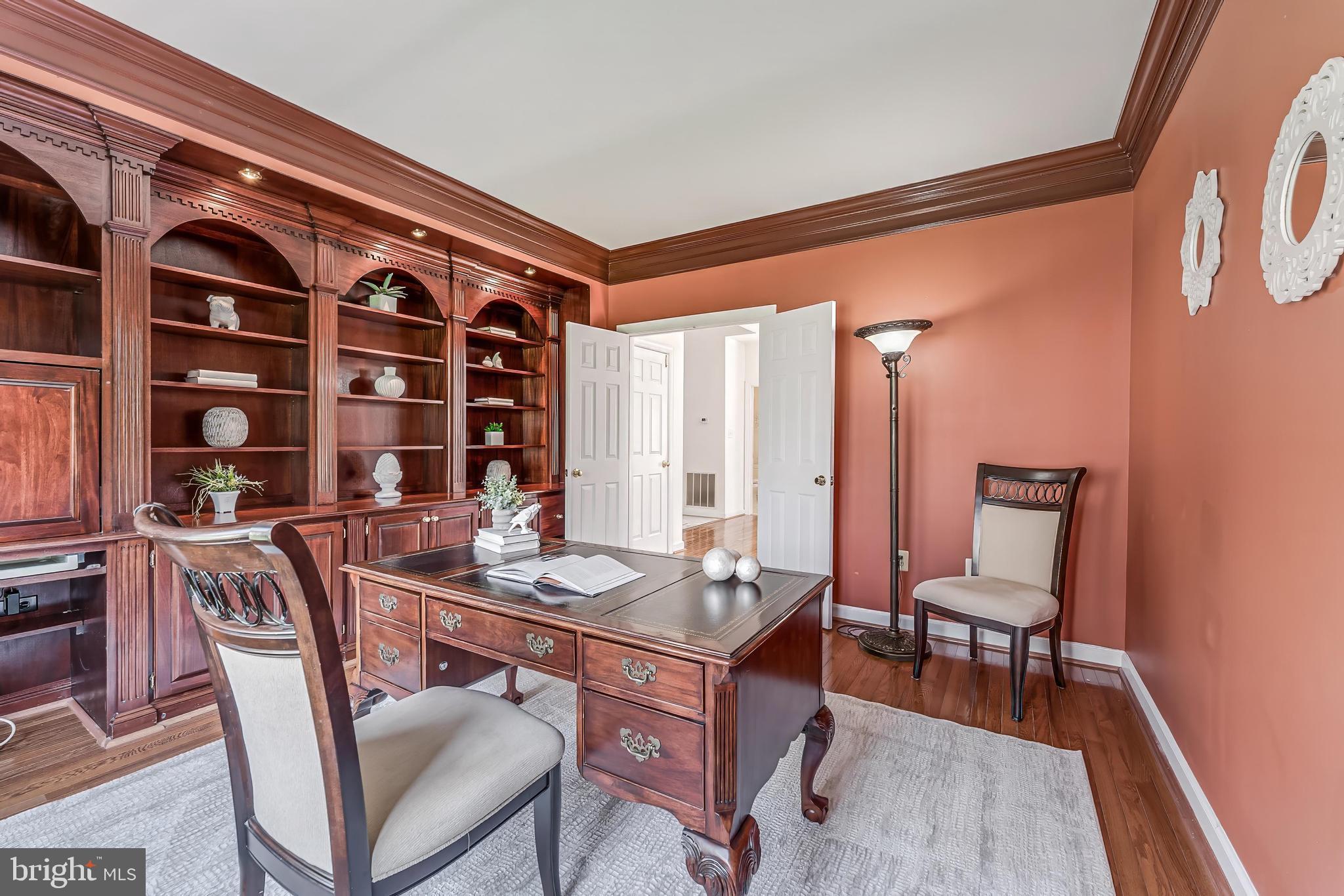 HAMPTON CHASE - Residential