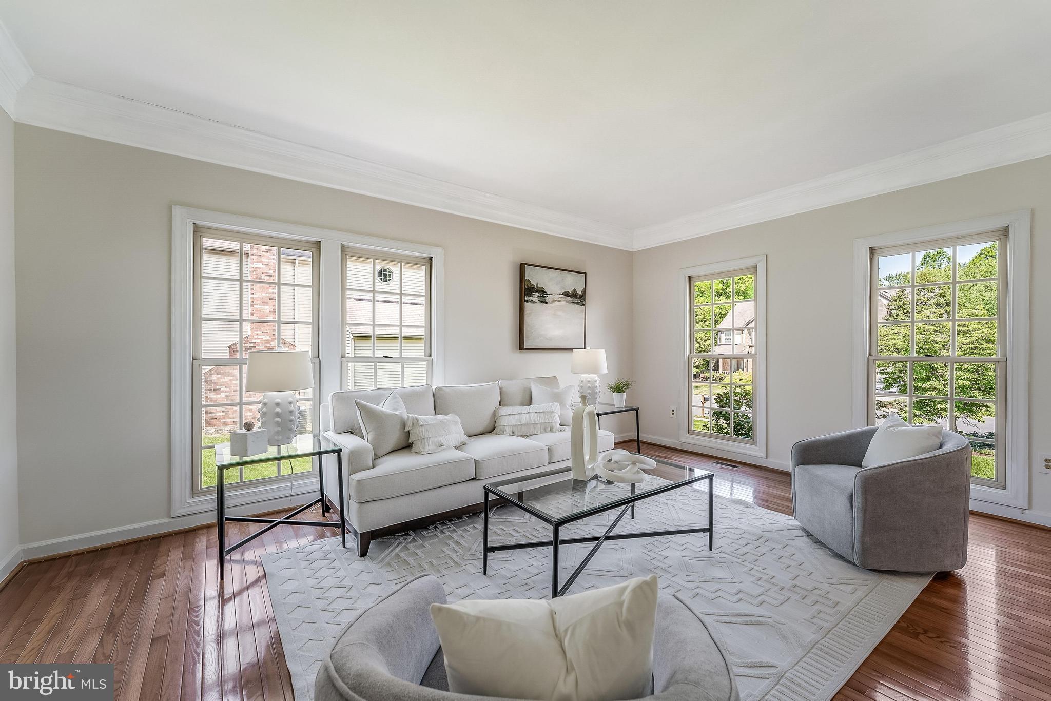 HAMPTON CHASE - Residential