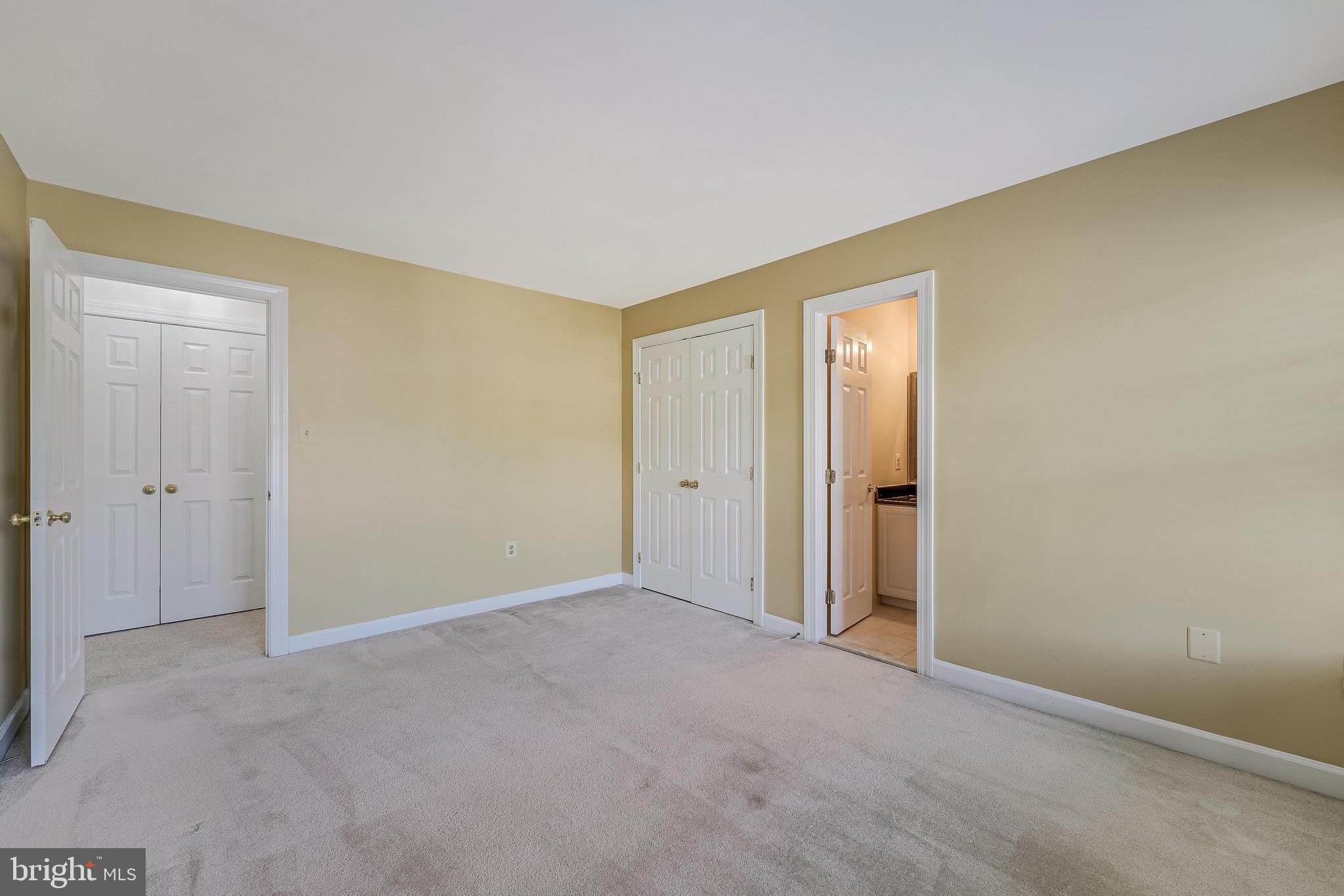 HAMPTON CHASE - Residential