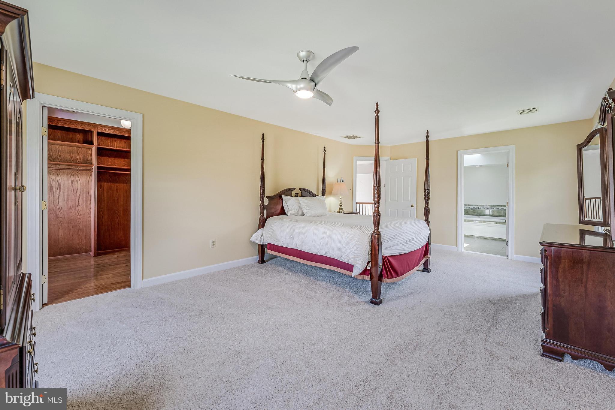 HAMPTON CHASE - Residential