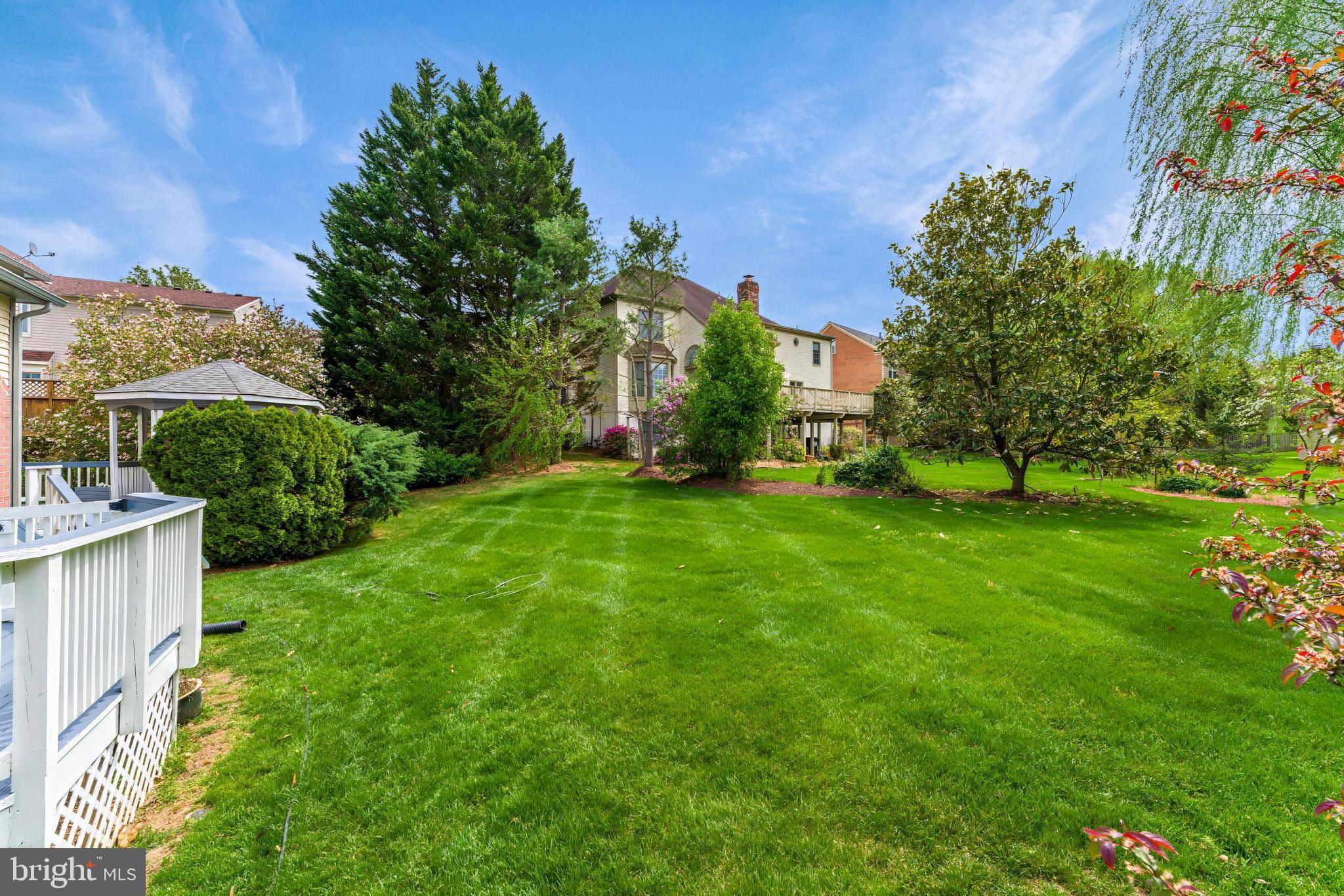 HAMPTON CHASE - Residential