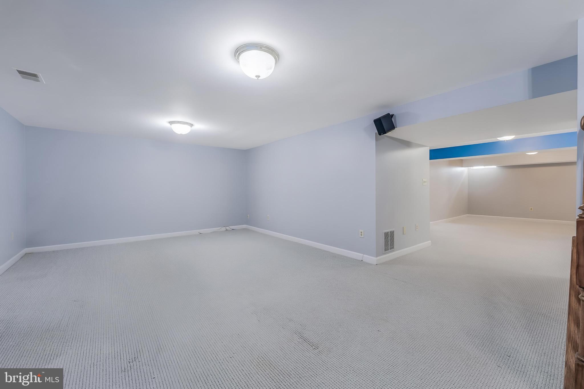 HAMPTON CHASE - Residential