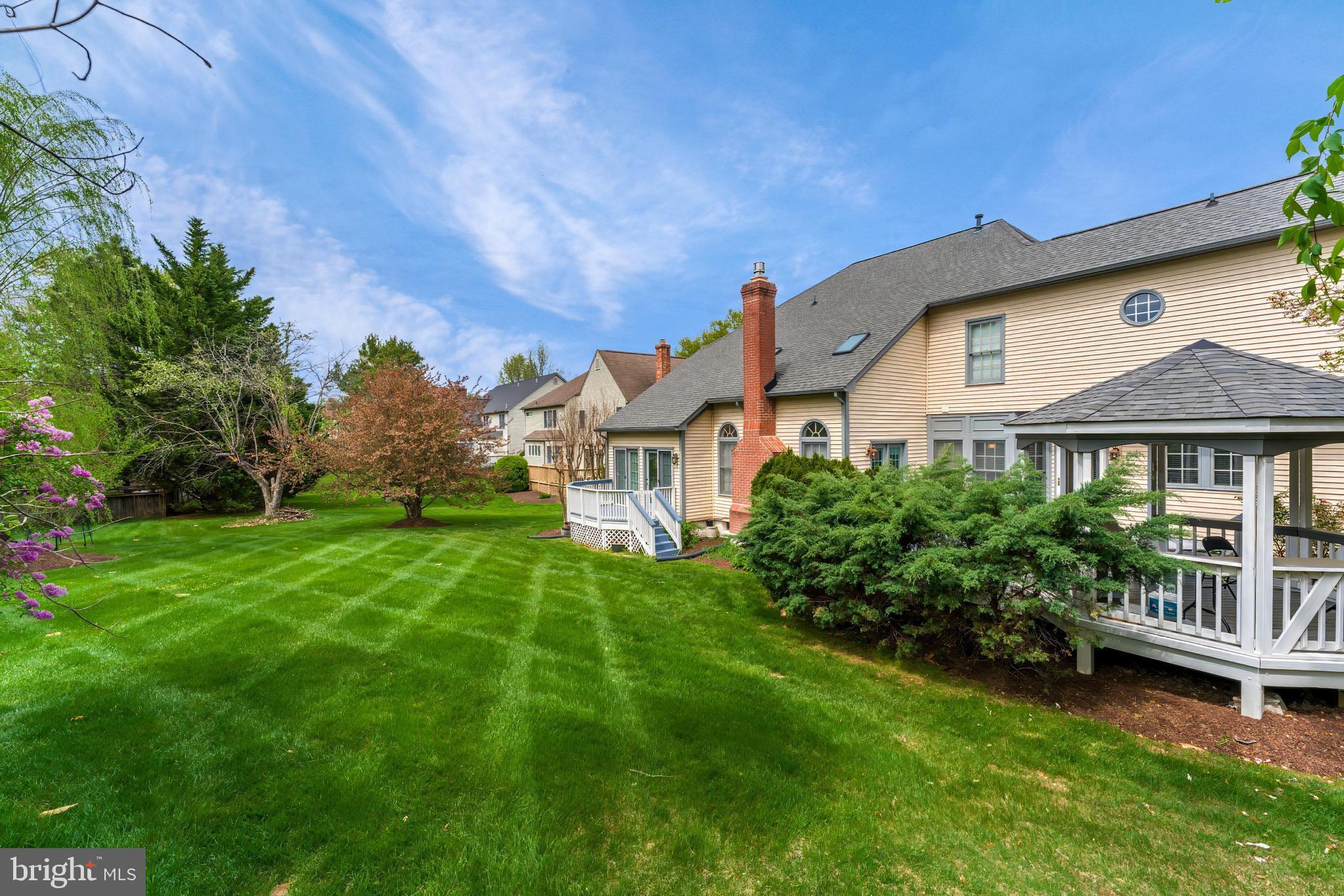 HAMPTON CHASE - Residential