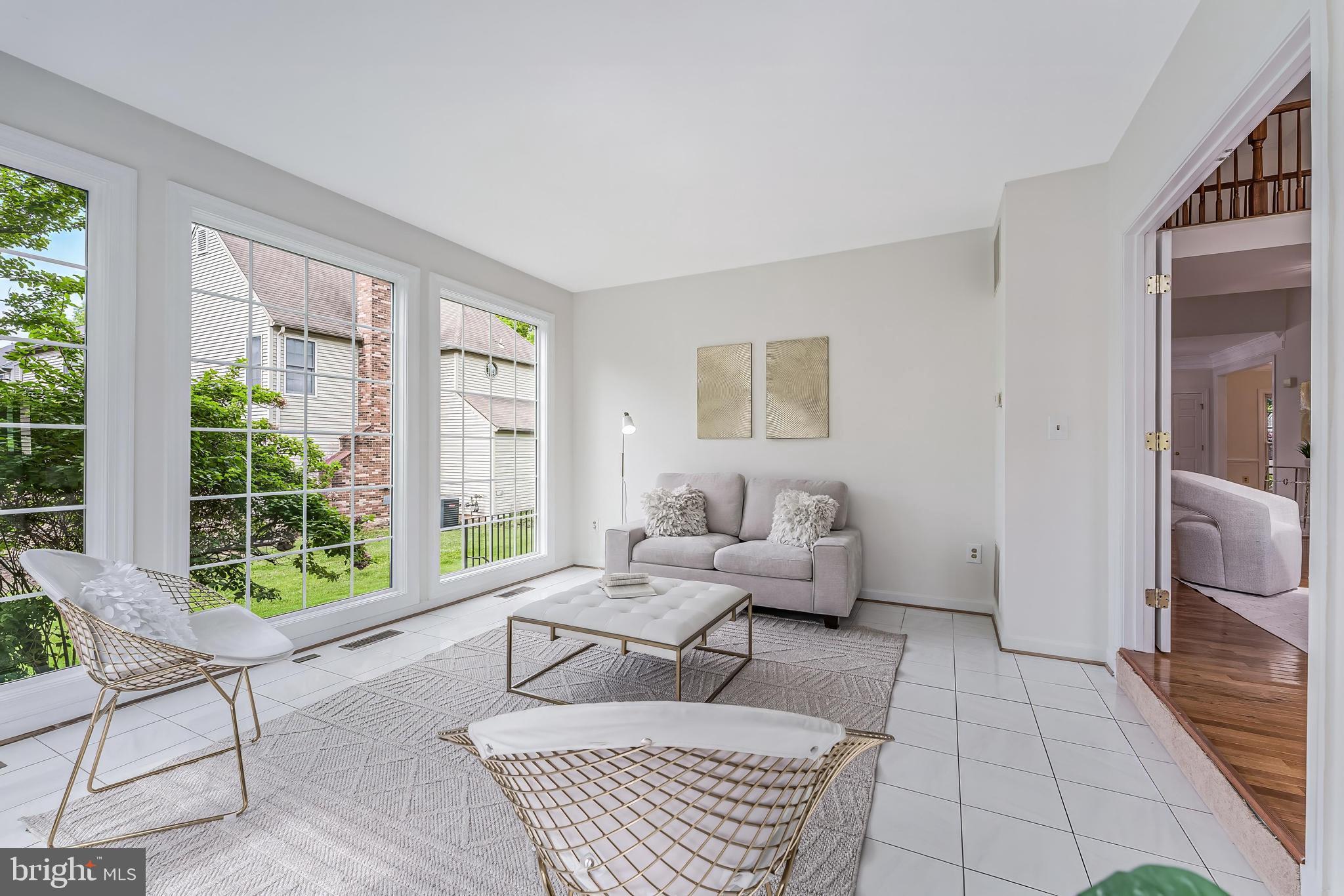HAMPTON CHASE - Residential