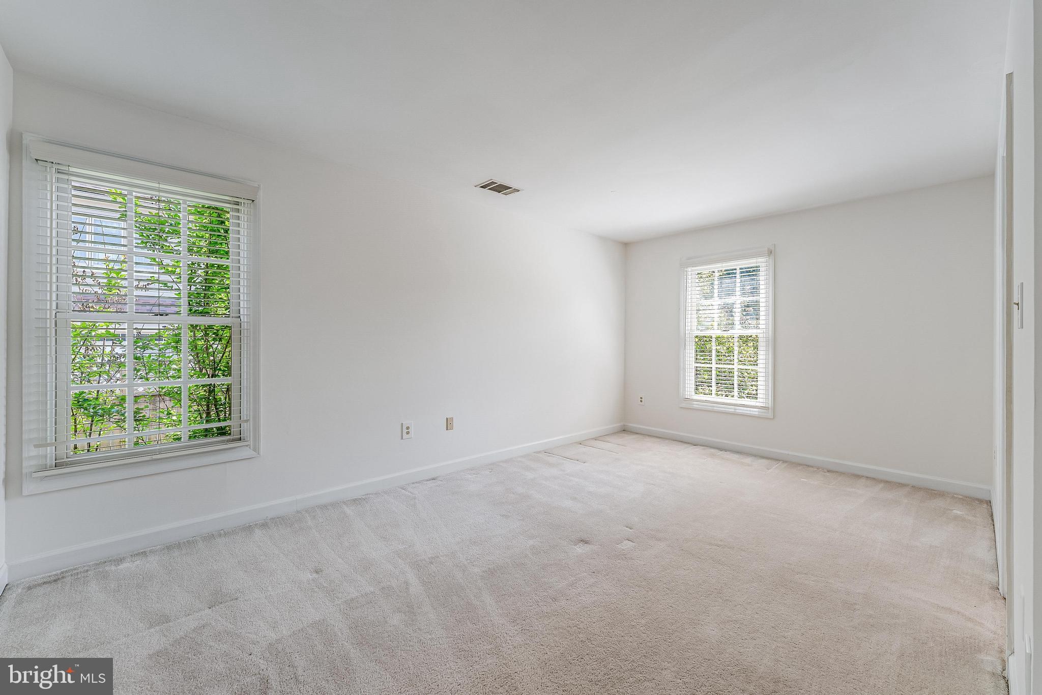 HAMPTON CHASE - Residential