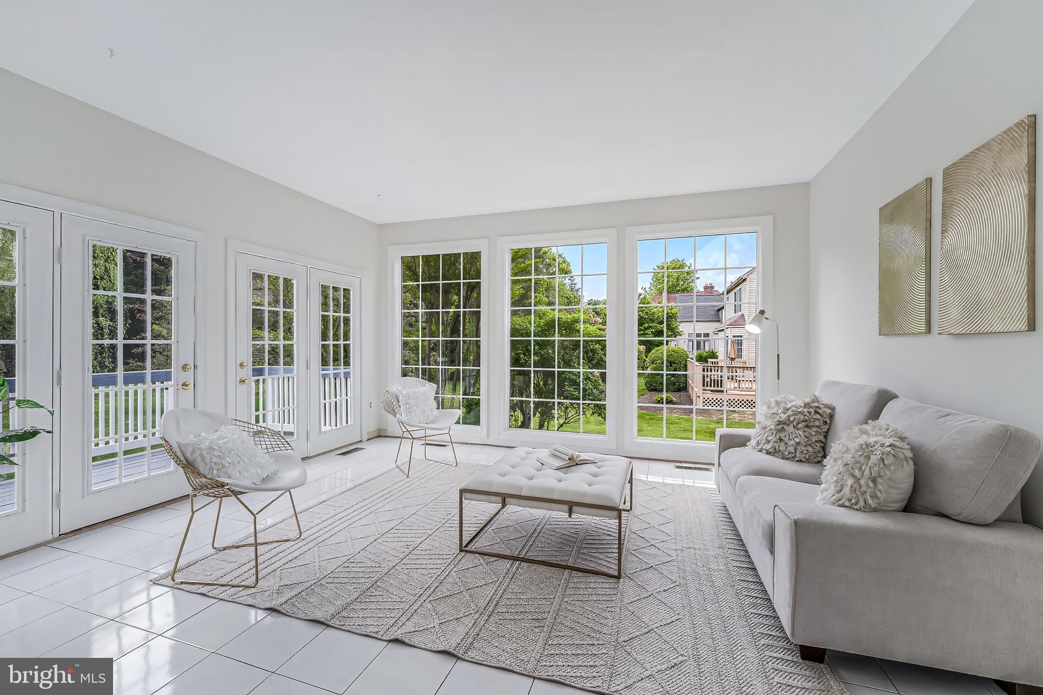 HAMPTON CHASE - Residential