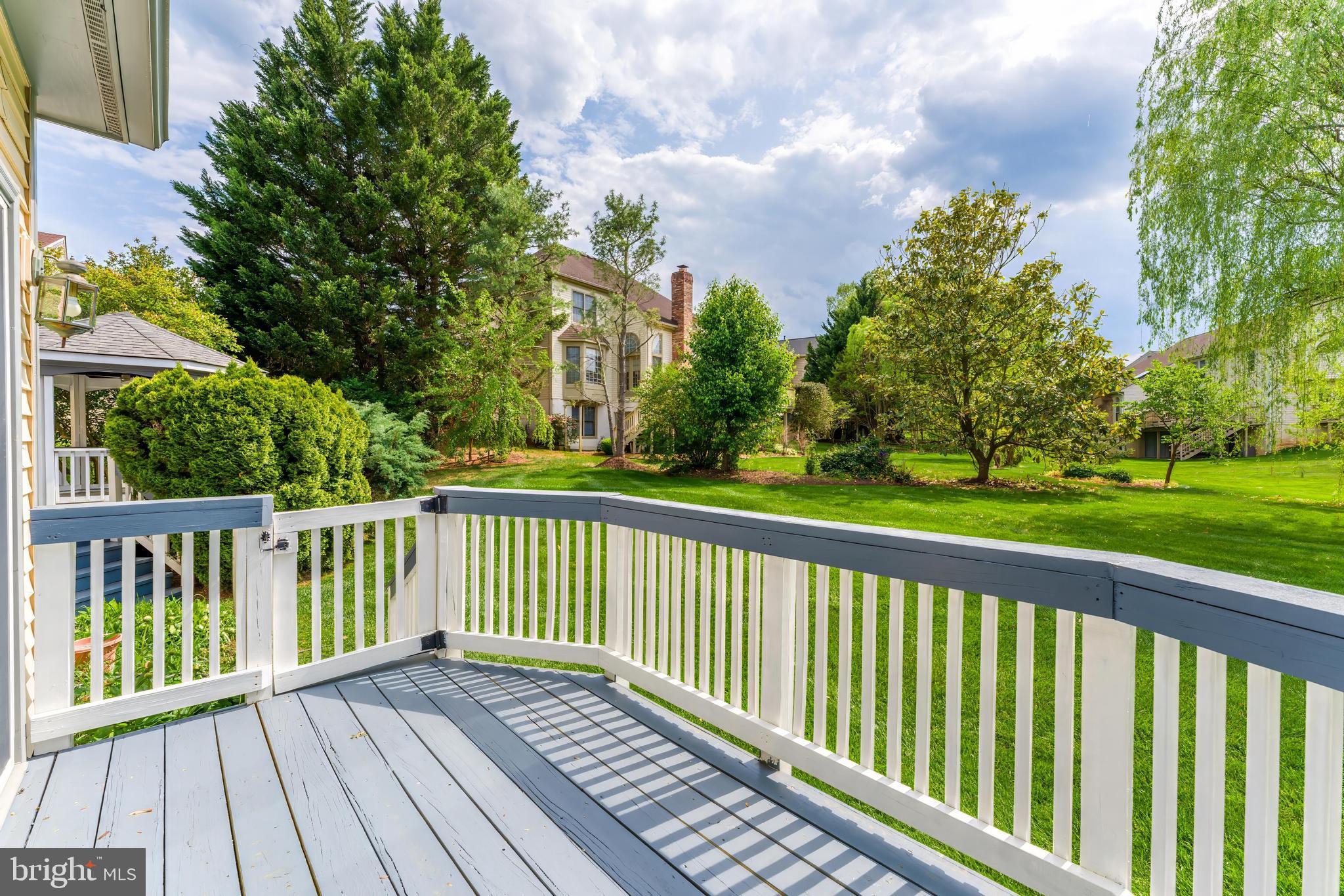 HAMPTON CHASE - Residential