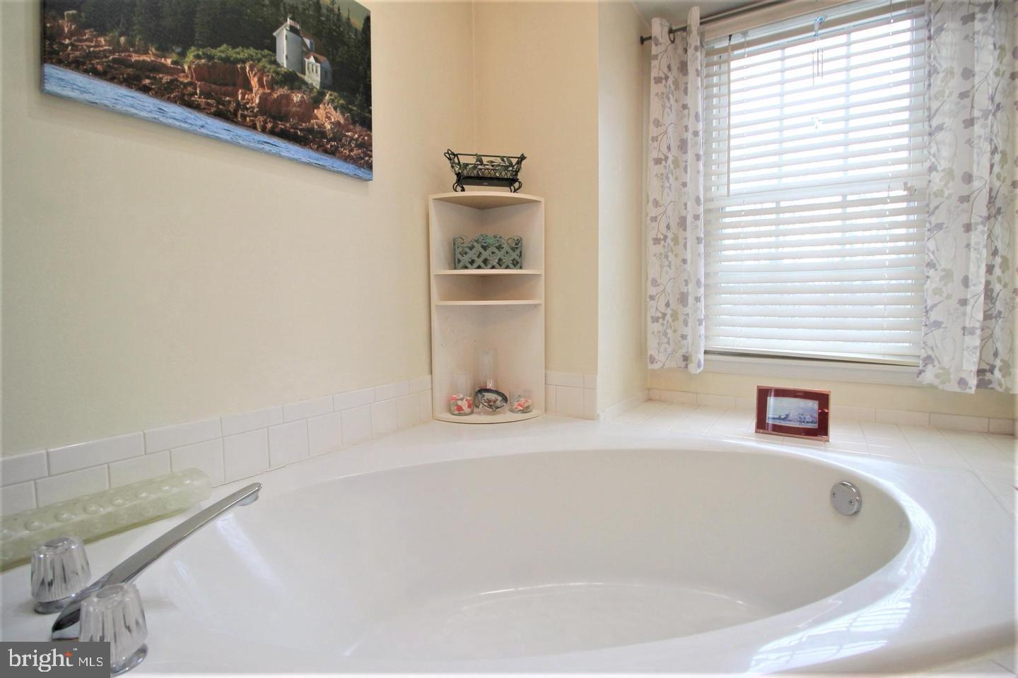 FOX CREEK - Residential Lease