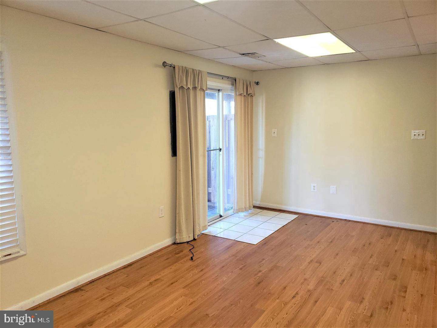 FOX CREEK - Residential Lease