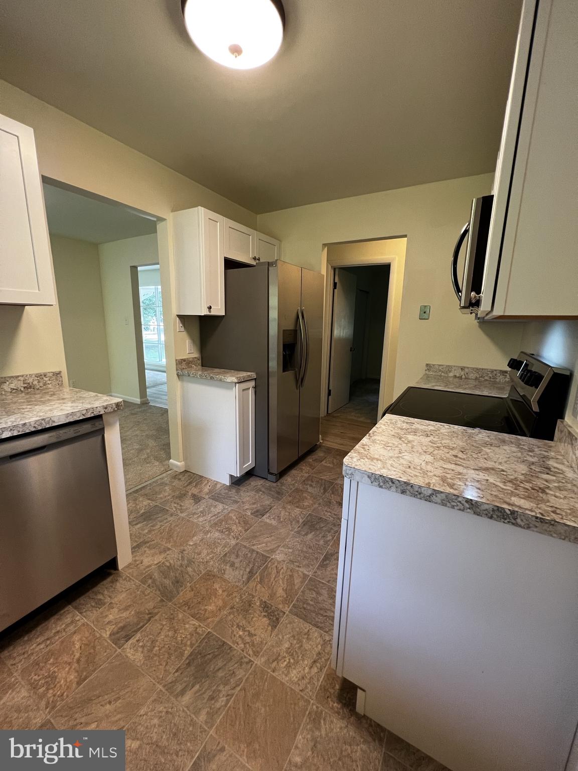 EASTON - Residential Lease
