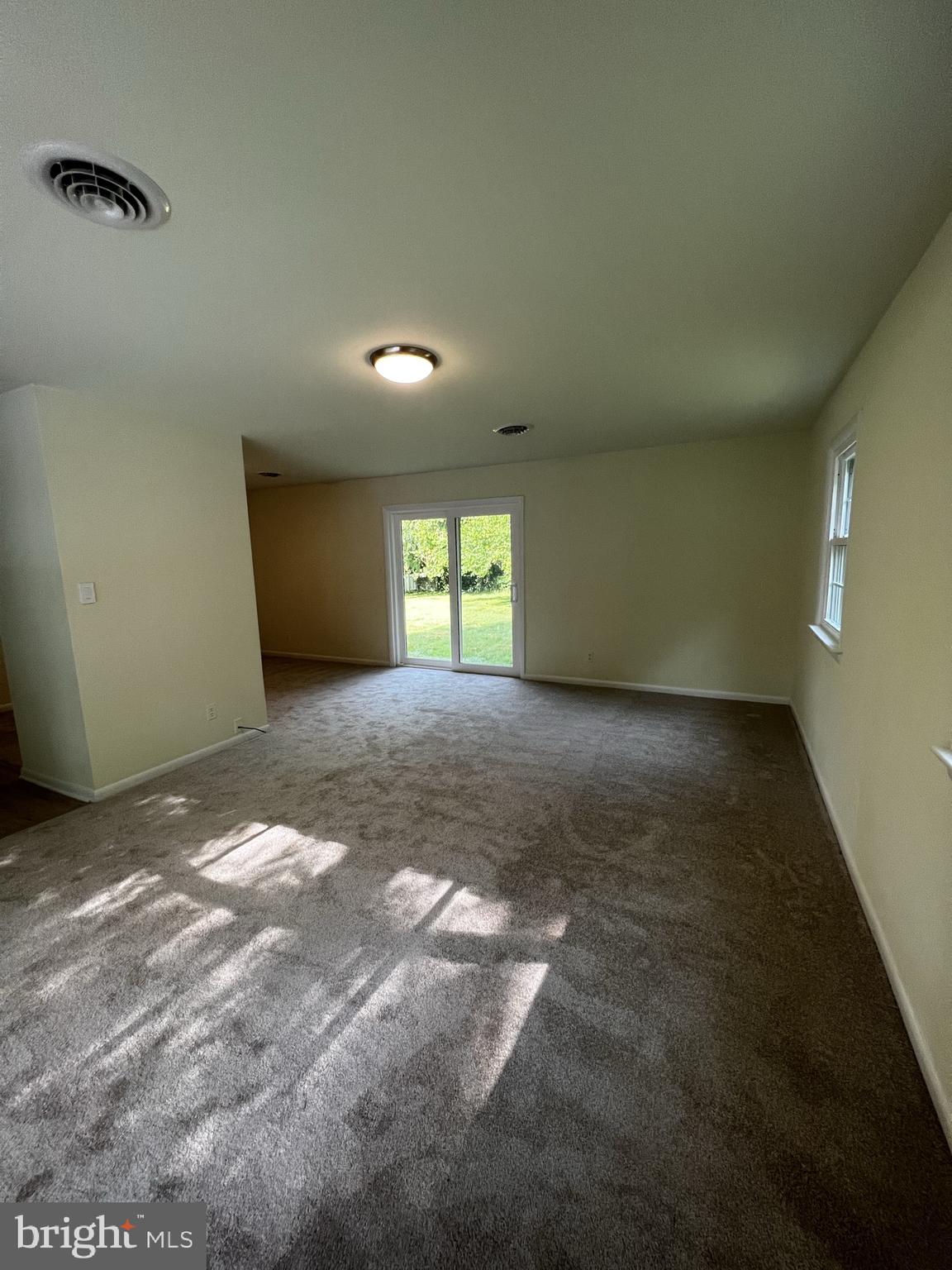 EASTON - Residential Lease