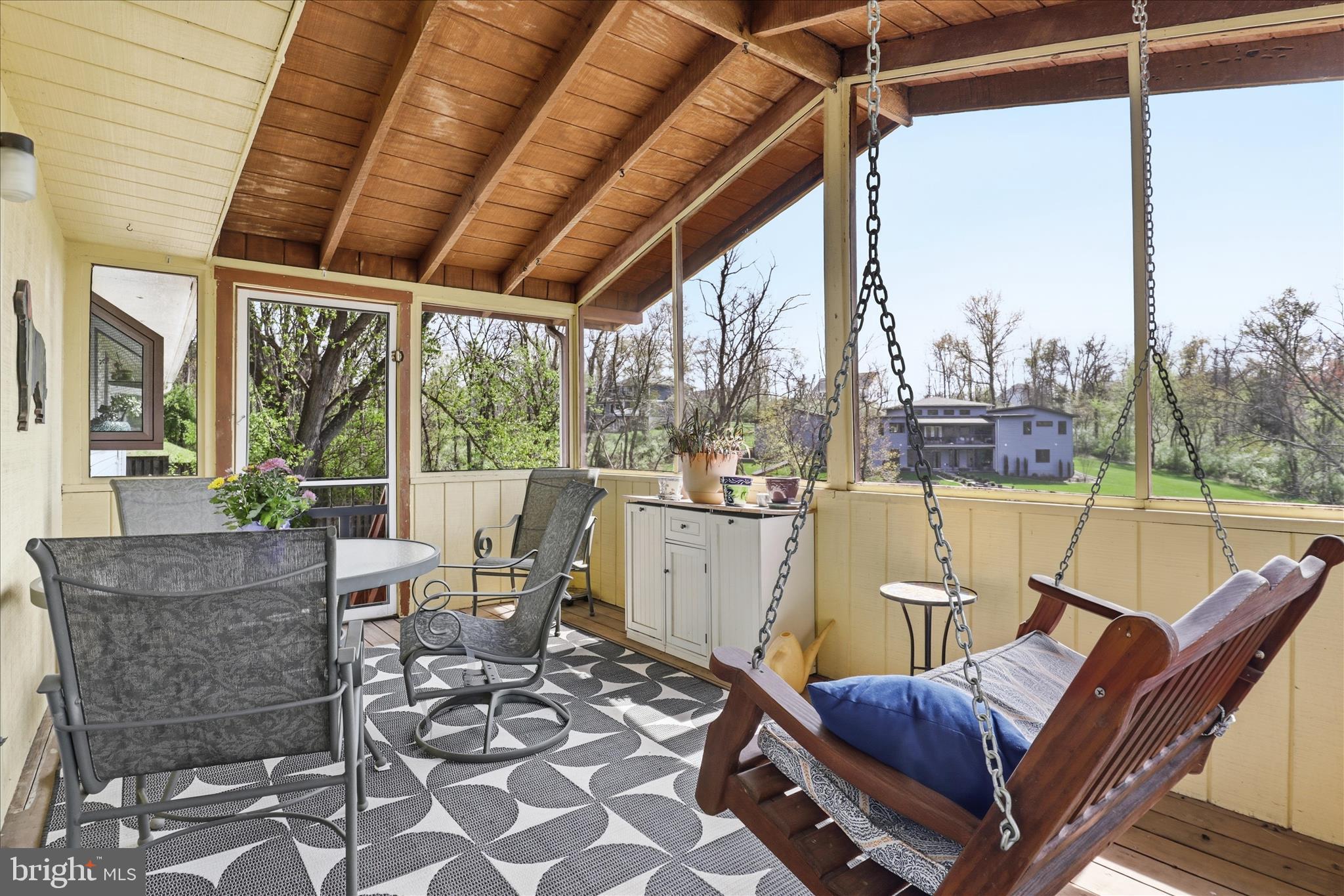 MOORCONES - Residential