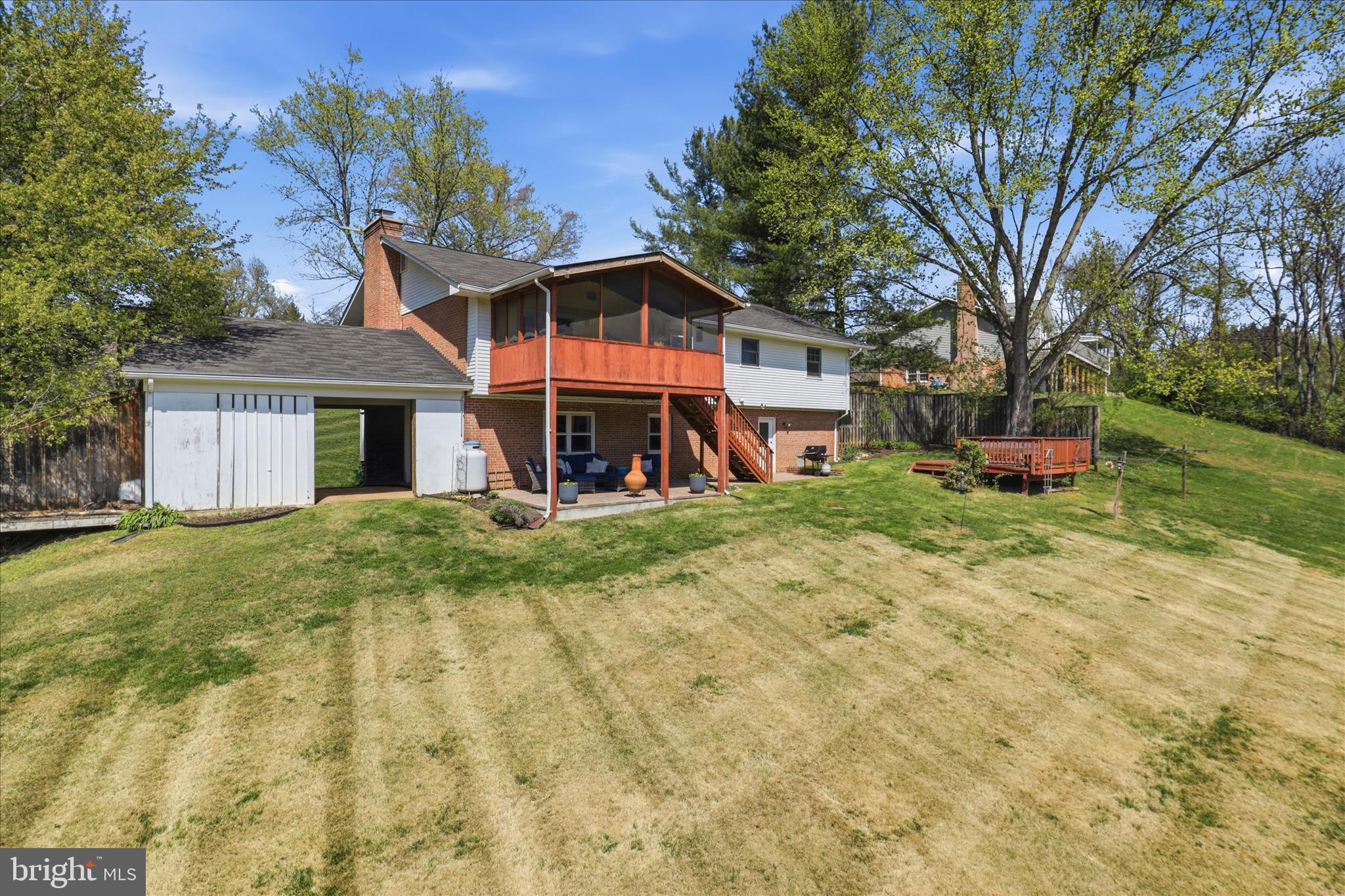 MOORCONES - Residential