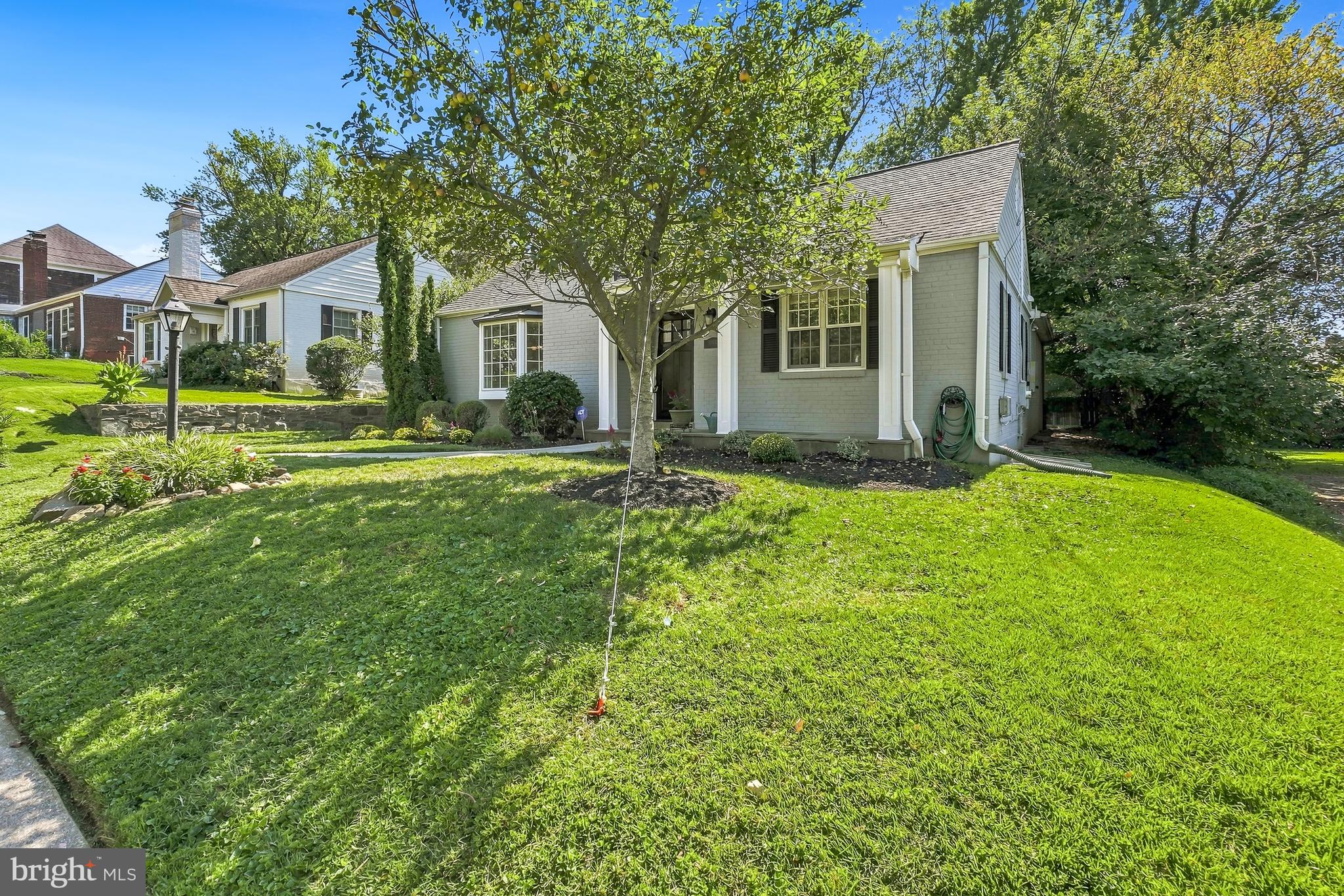 10012 CRESTWOOD ROAD