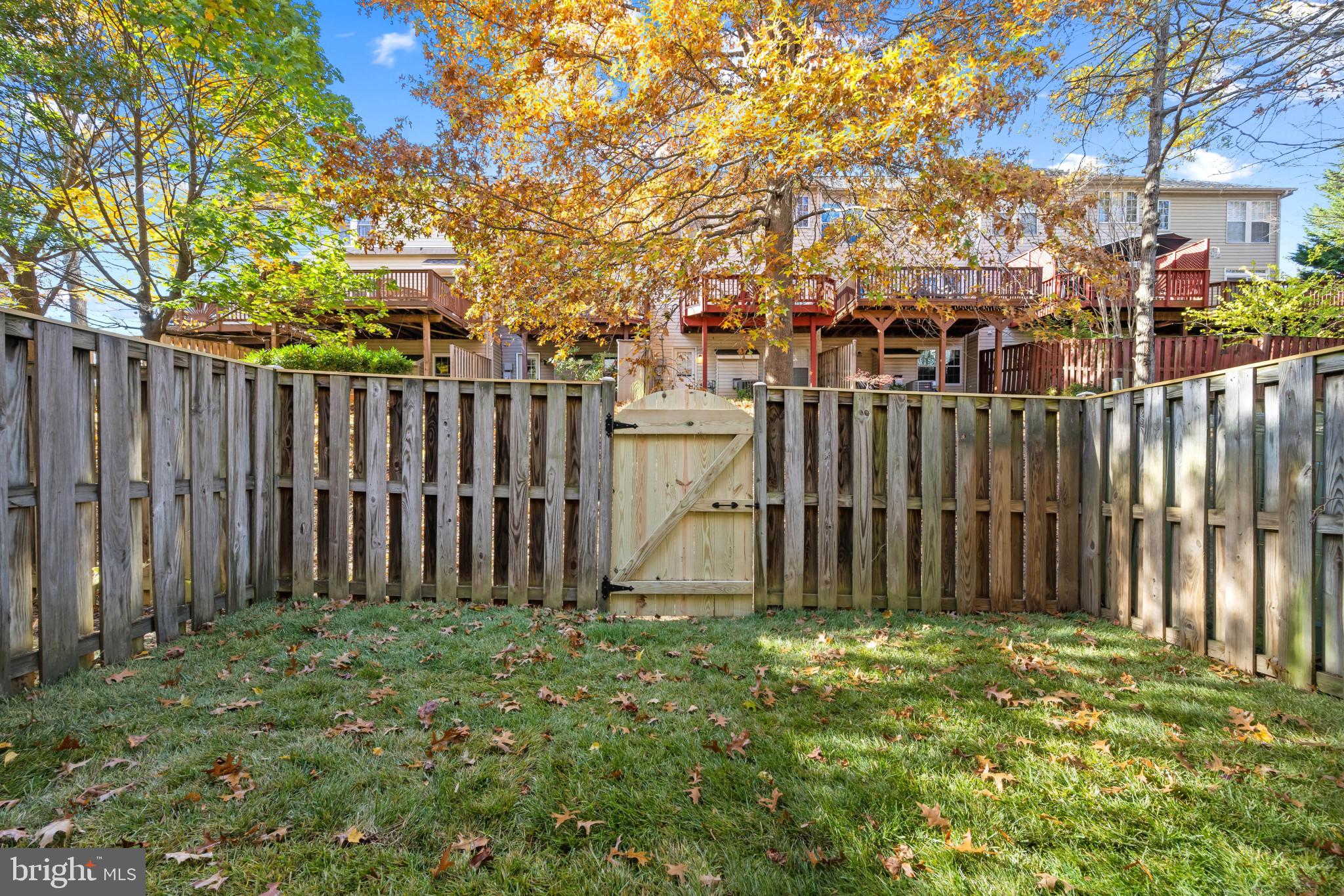 JAMES CREEK - Residential