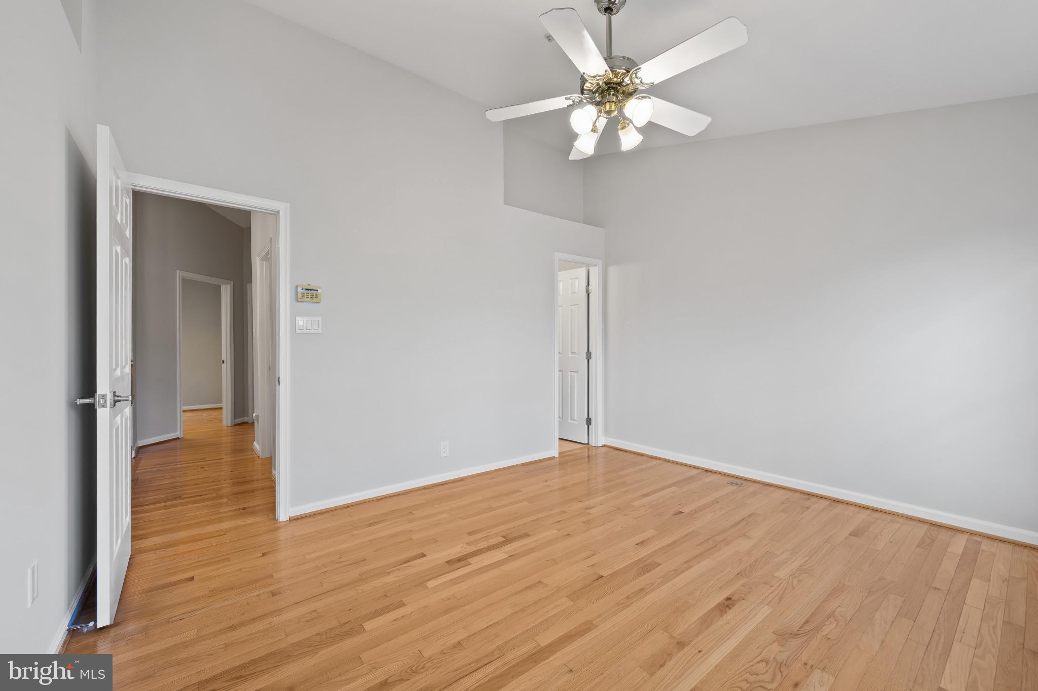 JAMES CREEK - Residential