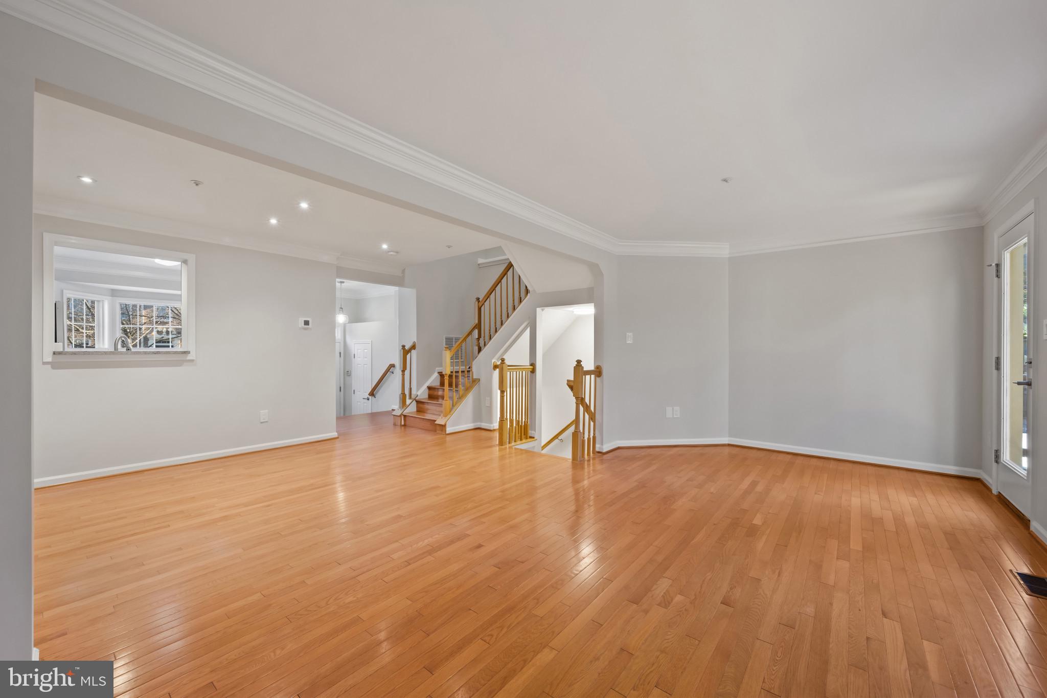 JAMES CREEK - Residential