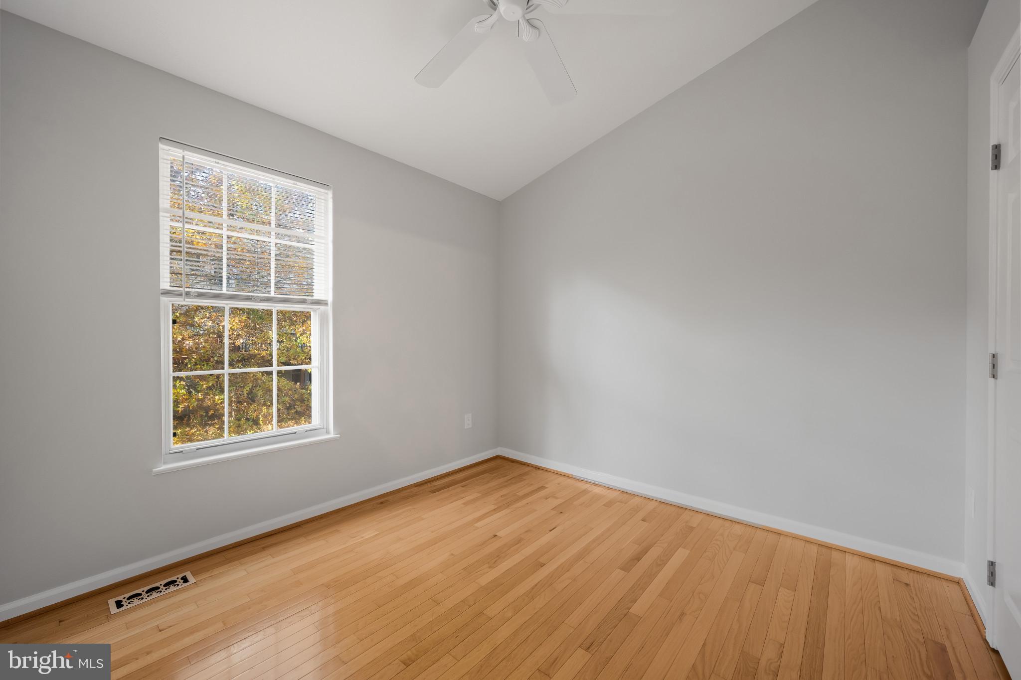 JAMES CREEK - Residential