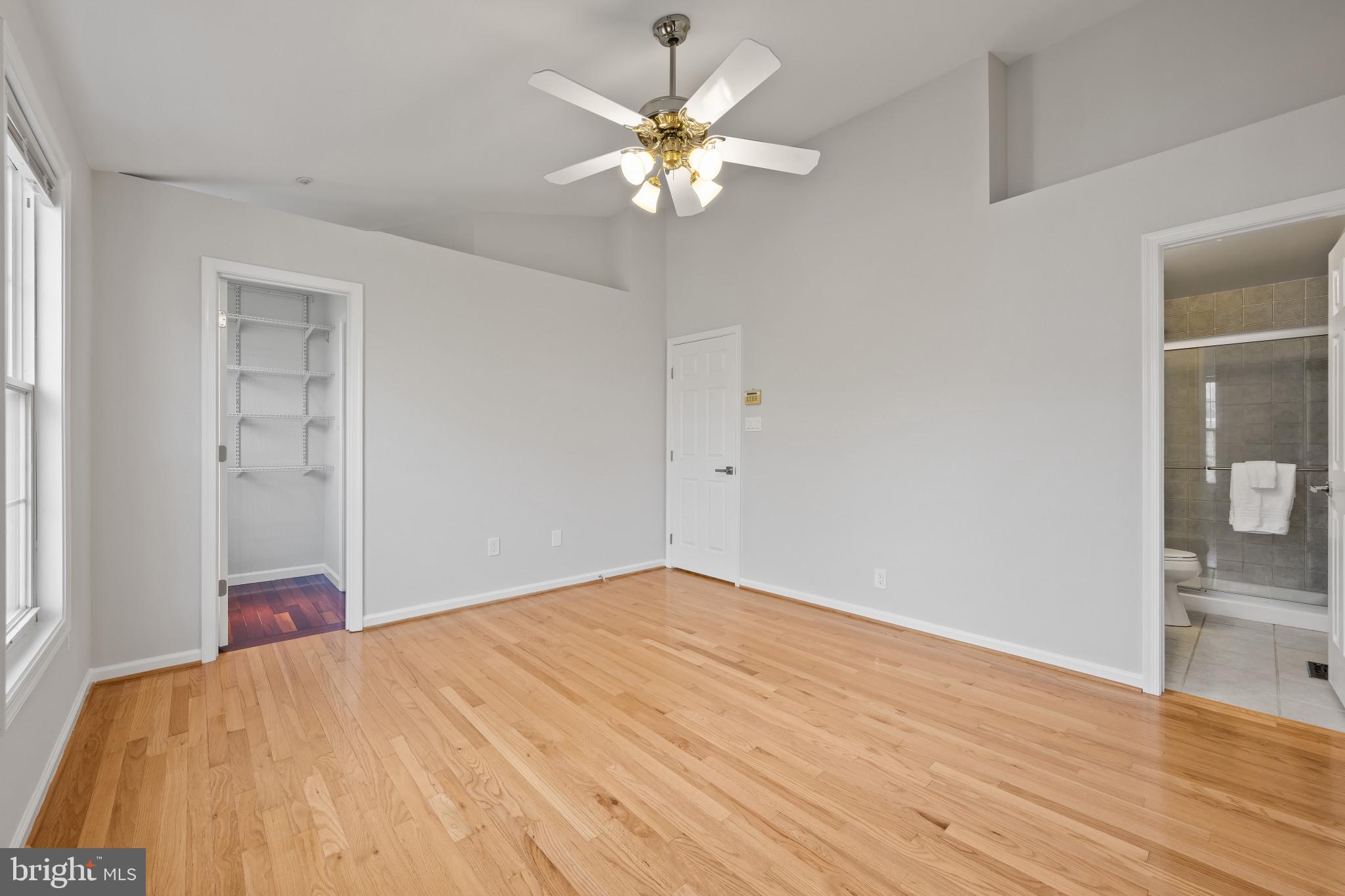 JAMES CREEK - Residential