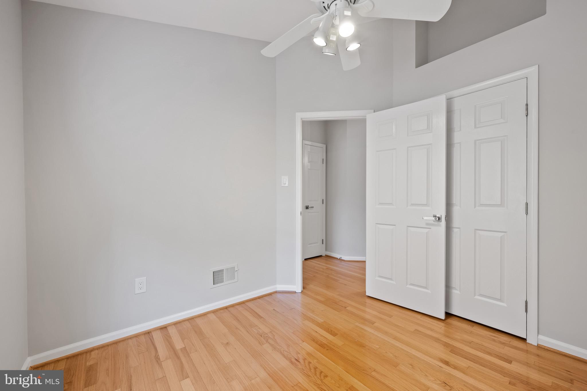 JAMES CREEK - Residential