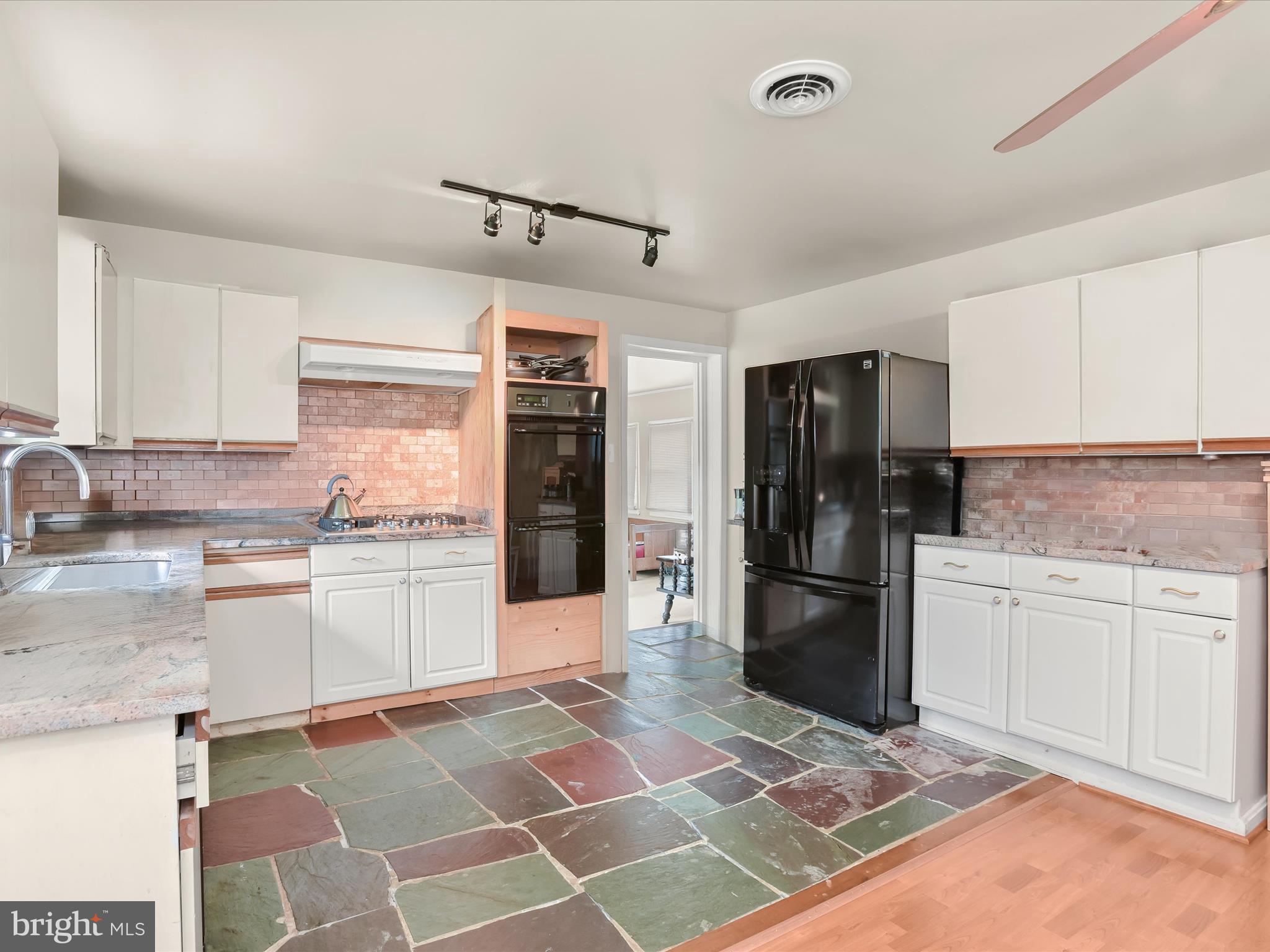 PARKWOOD - Residential