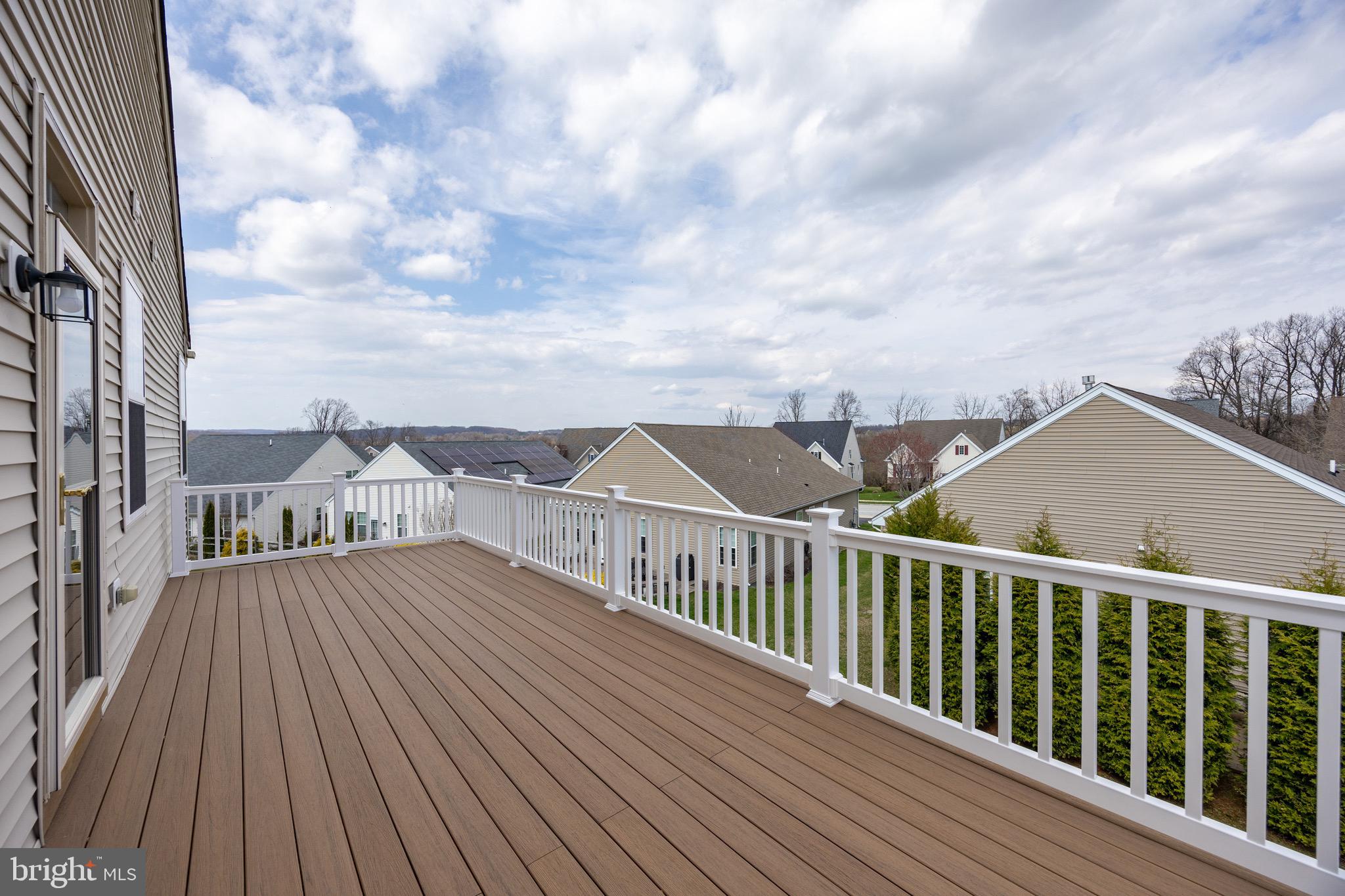 VILLAGES AT HILLVIEW - Residential