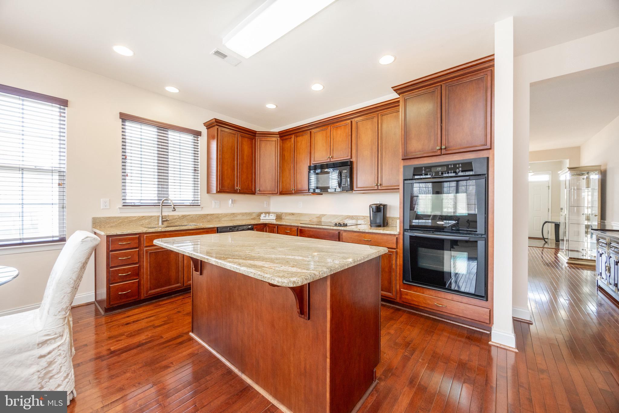 VILLAGES AT HILLVIEW - Residential