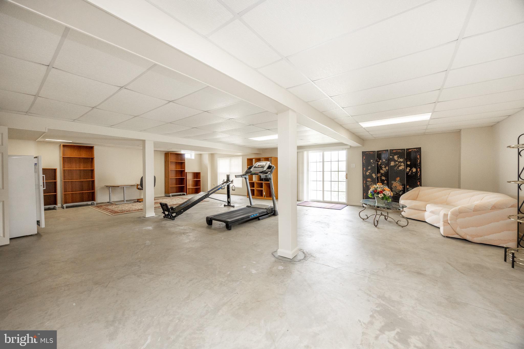 VILLAGES AT HILLVIEW - Residential