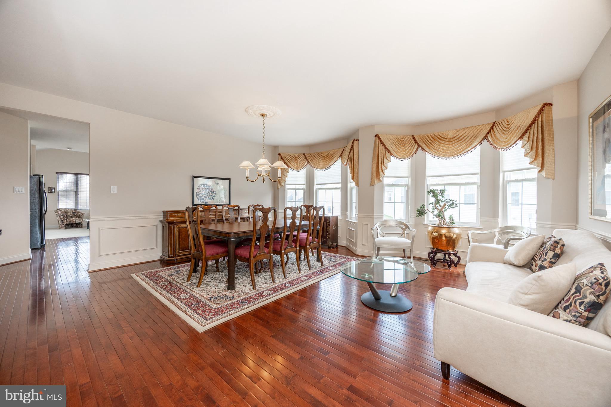 VILLAGES AT HILLVIEW - Residential