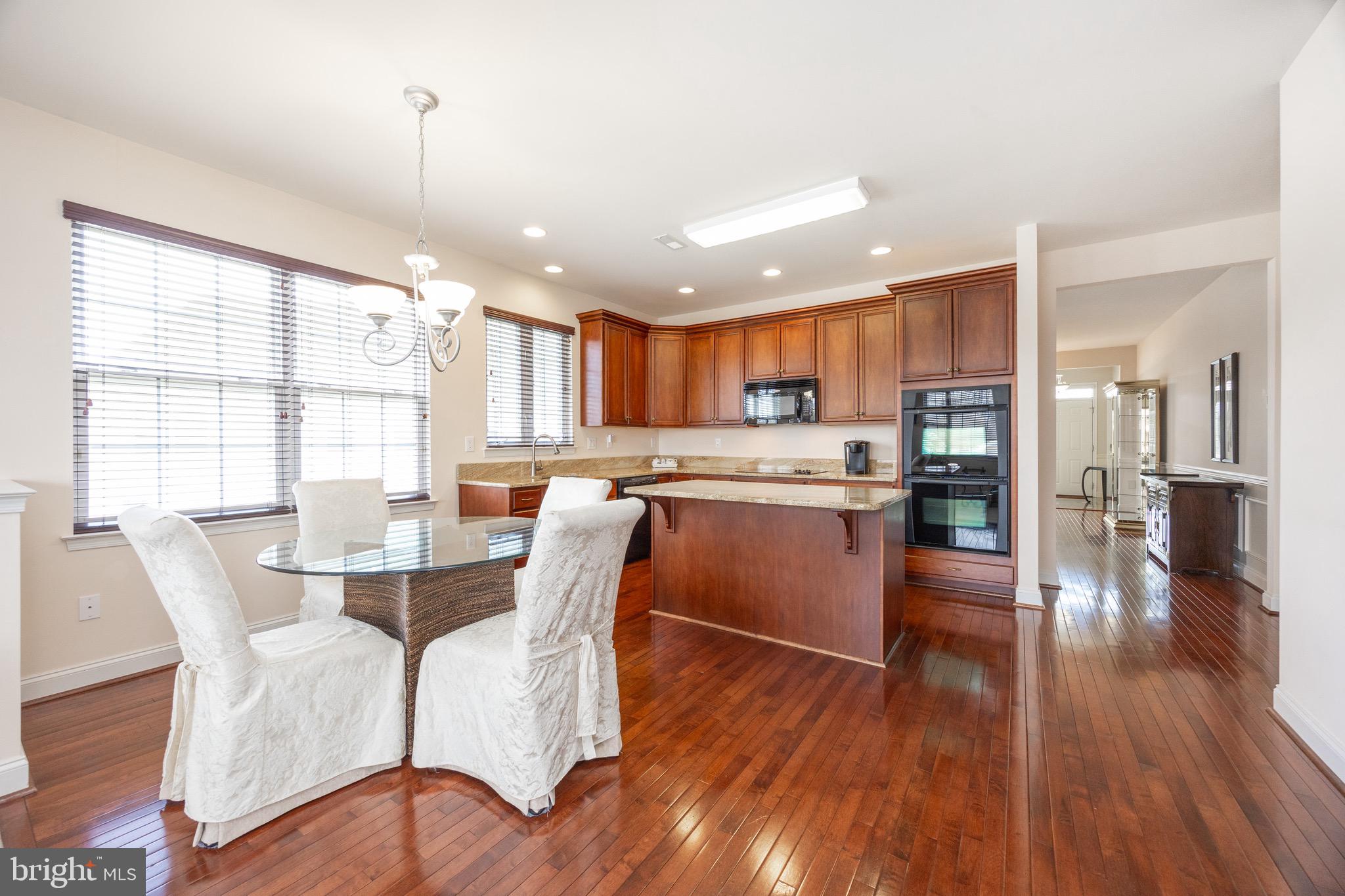 VILLAGES AT HILLVIEW - Residential