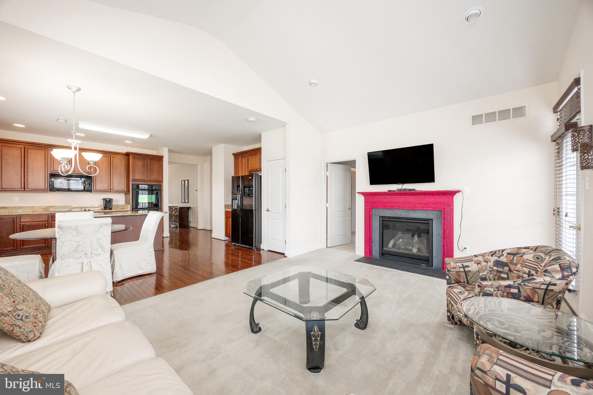 VILLAGES AT HILLVIEW - Residential