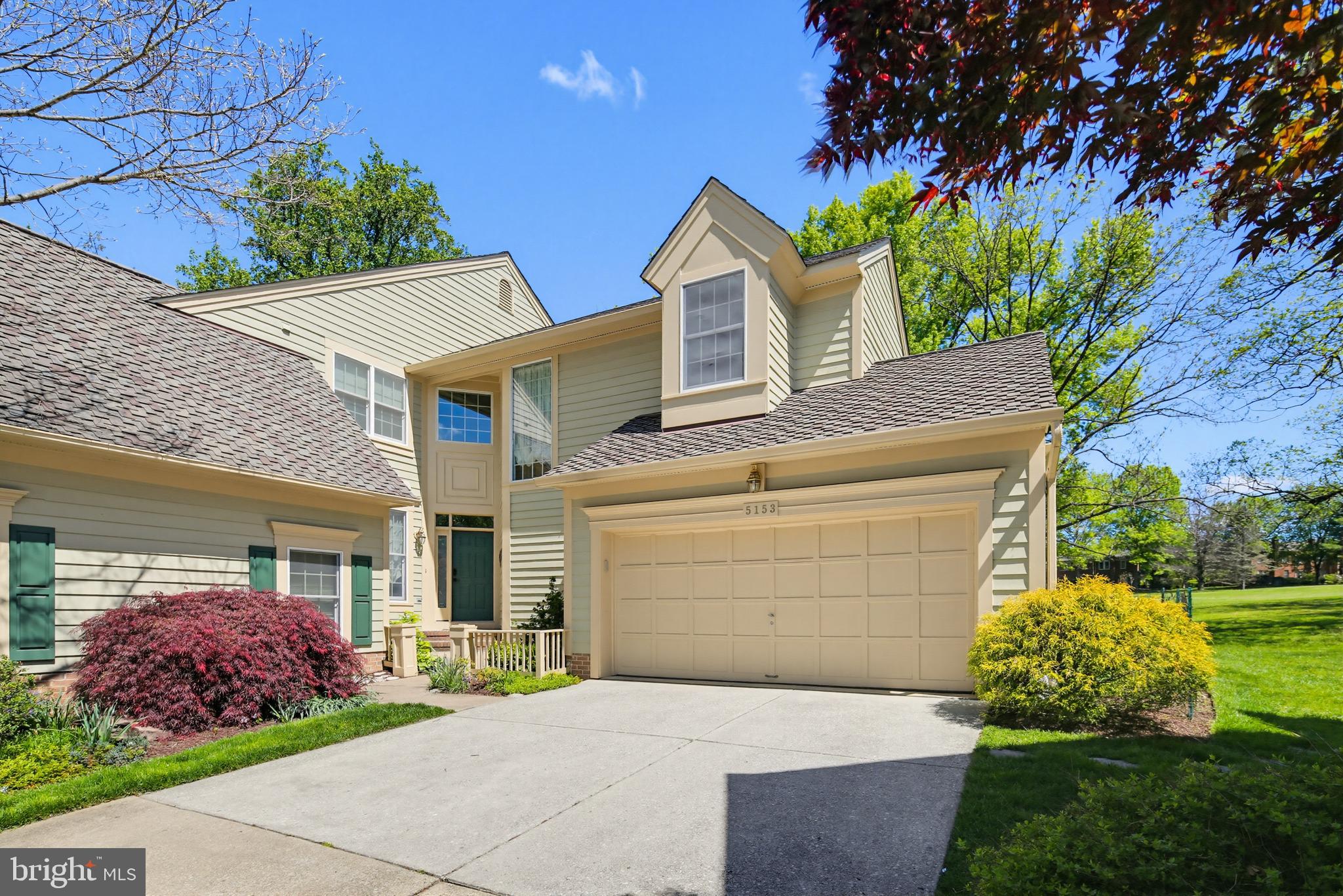 HOBBITS GLEN - Residential